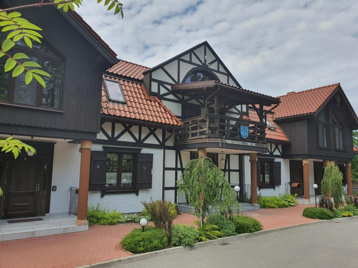 Dwor U Papuga Appartement Ruciane-Nida Buitenkant foto
