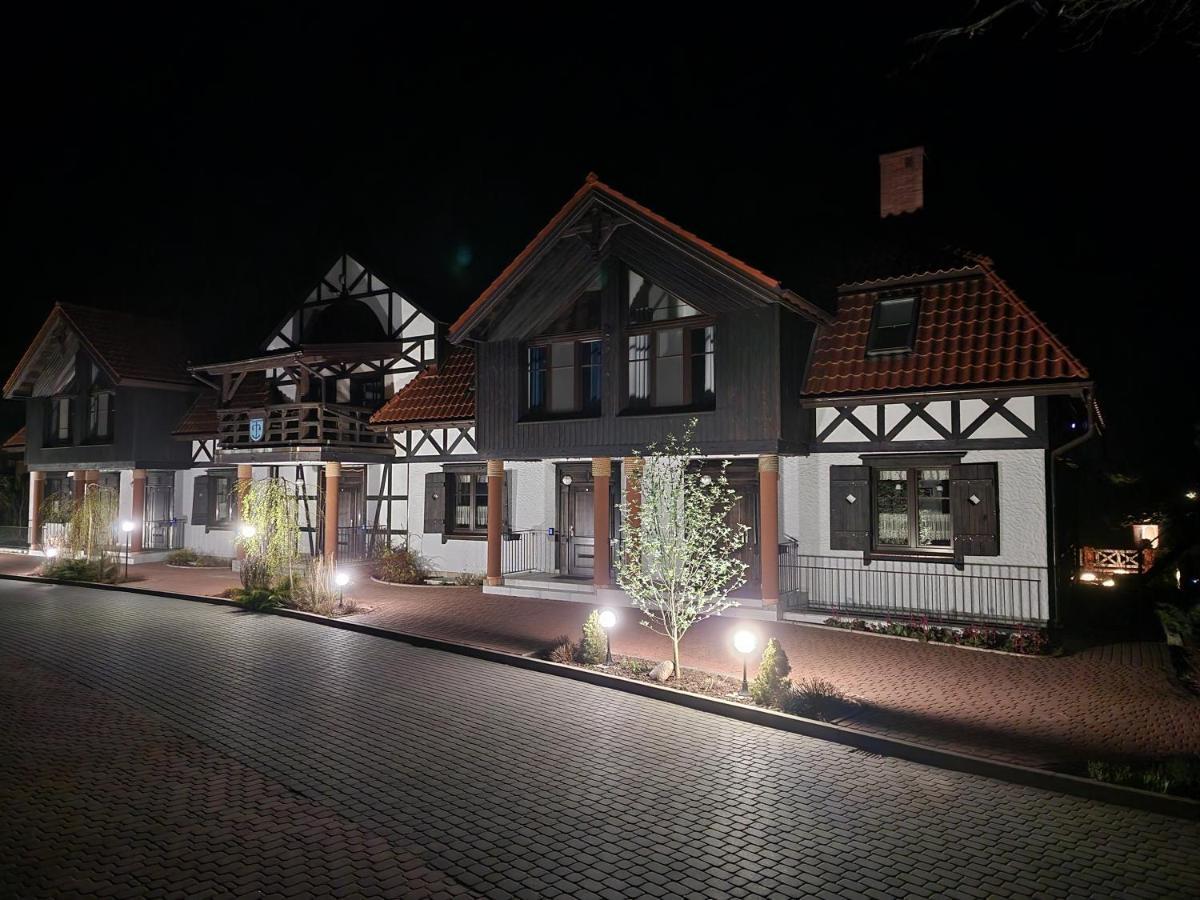 Dwor U Papuga Appartement Ruciane-Nida Buitenkant foto