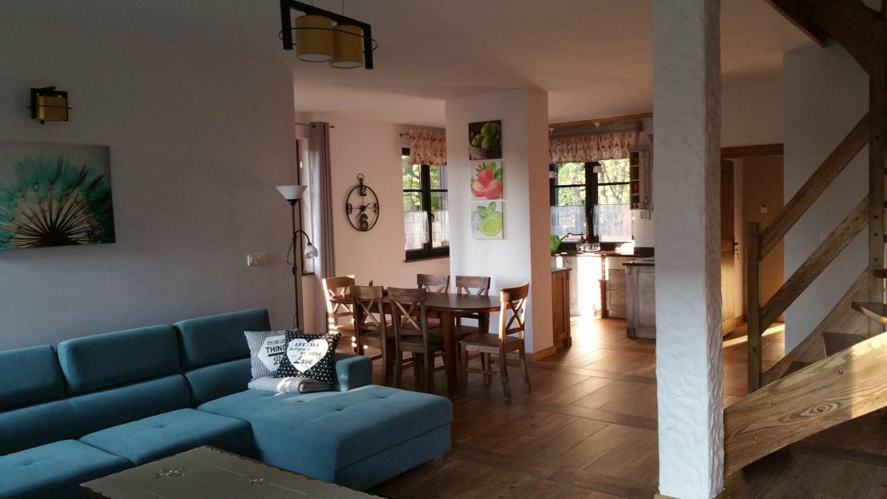 Dwor U Papuga Appartement Ruciane-Nida Buitenkant foto