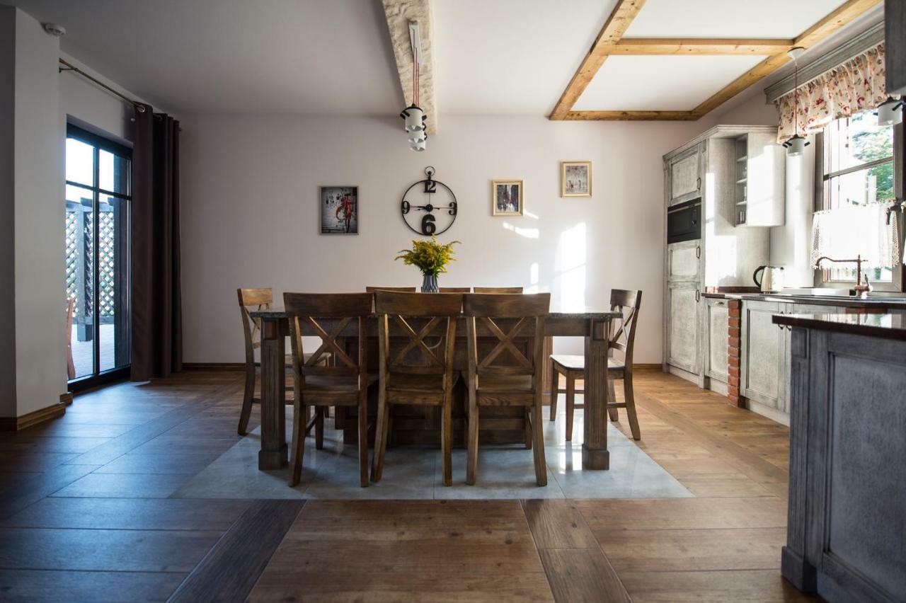 Dwor U Papuga Appartement Ruciane-Nida Buitenkant foto