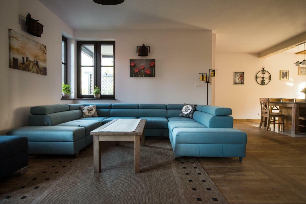 Dwor U Papuga Appartement Ruciane-Nida Buitenkant foto