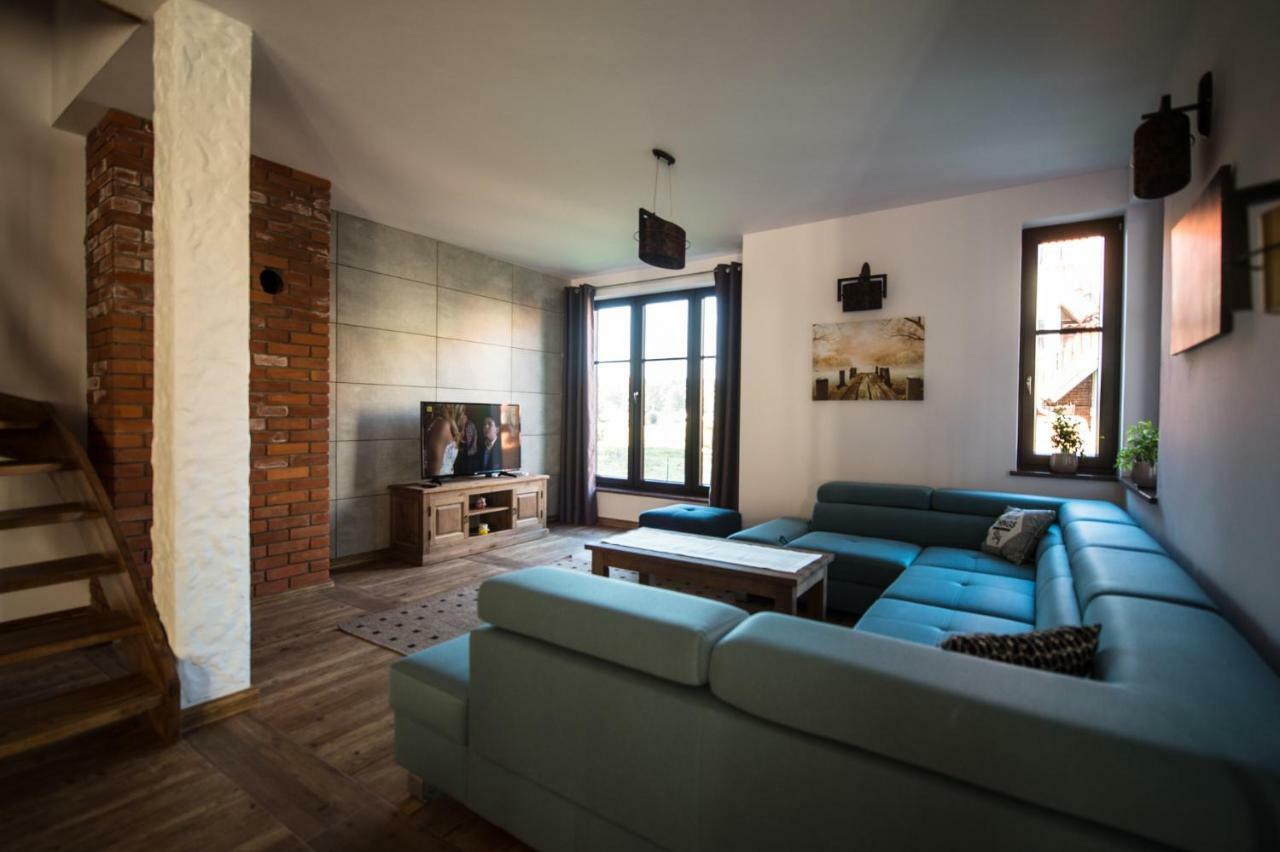 Dwor U Papuga Appartement Ruciane-Nida Buitenkant foto