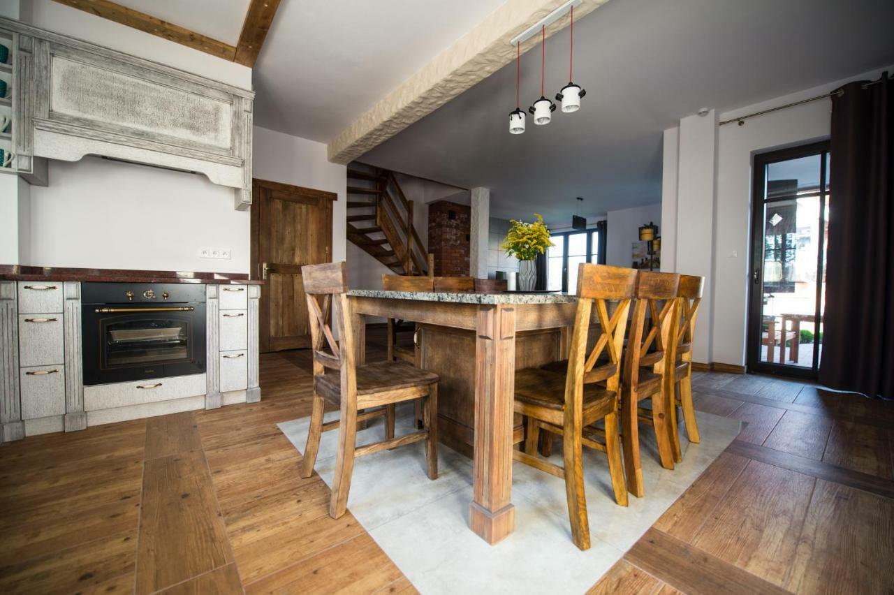 Dwor U Papuga Appartement Ruciane-Nida Buitenkant foto