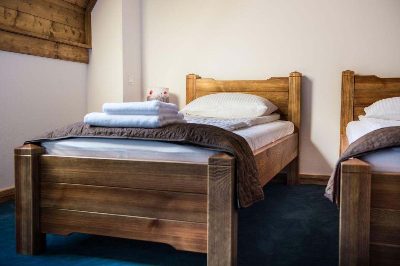 Dwor U Papuga Appartement Ruciane-Nida Buitenkant foto