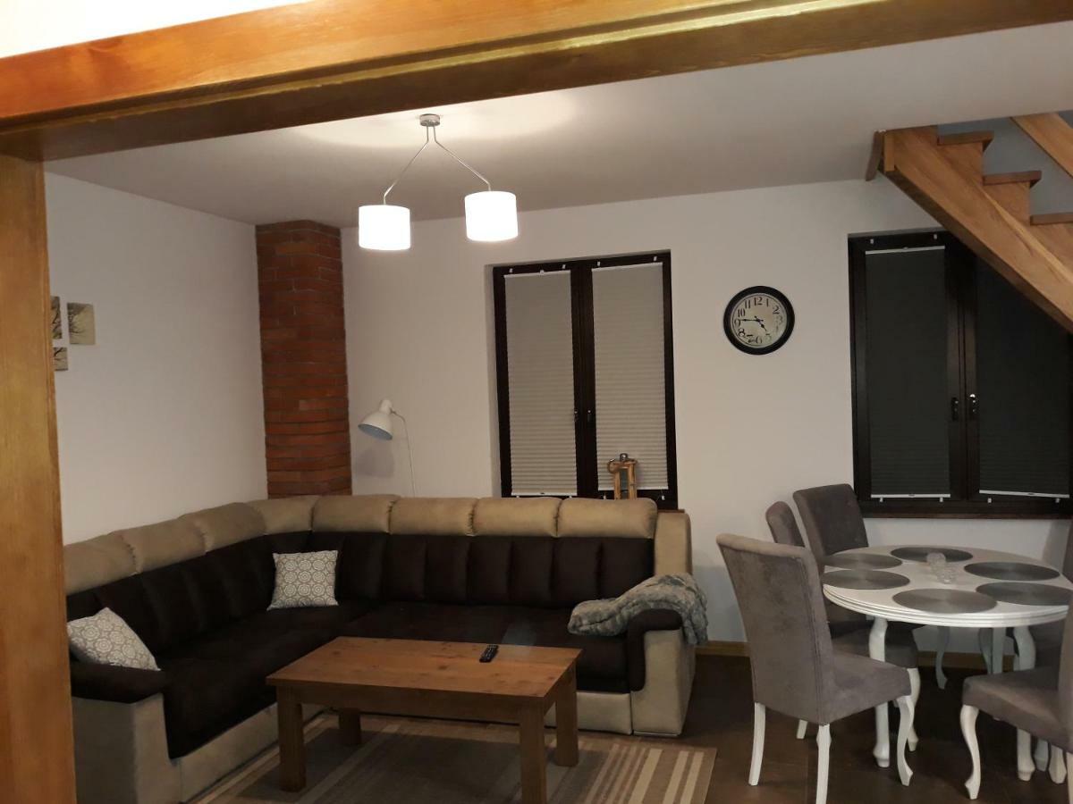 Dwor U Papuga Appartement Ruciane-Nida Buitenkant foto